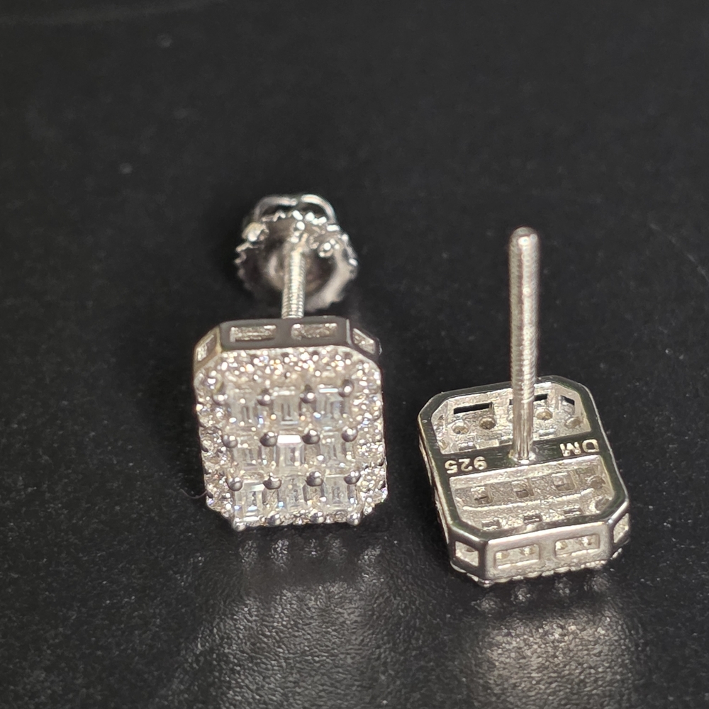 🔥 Moissanite Baguette & Round Cut Stud Earrings – 1 CT Each (2 CTW) – S925 - Picture 3 of 5